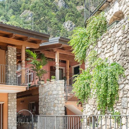 Апартаменты Casa Francesca Relax Лимоне-суль-Гарда Экстерьер фото