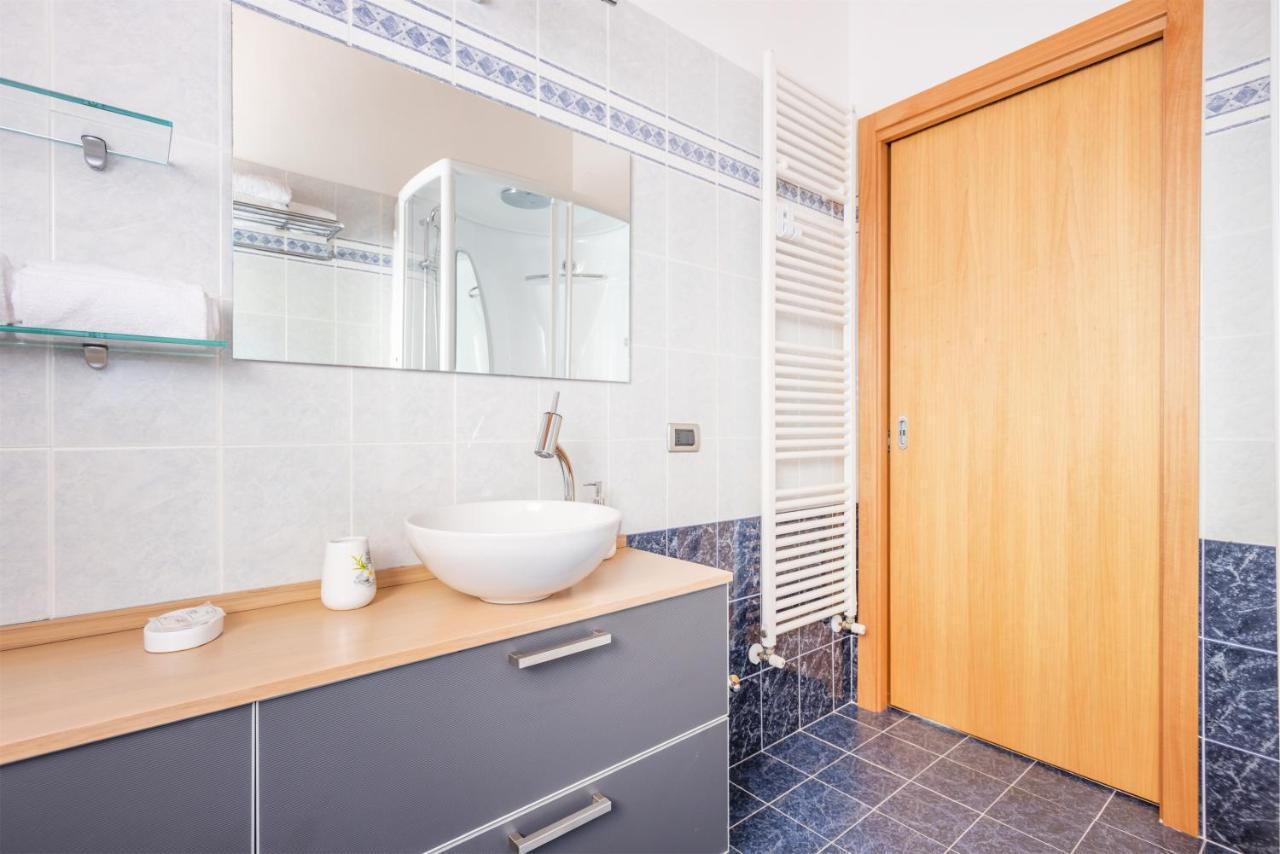 Апартаменты Casa Francesca Relax Лимоне-суль-Гарда Экстерьер фото